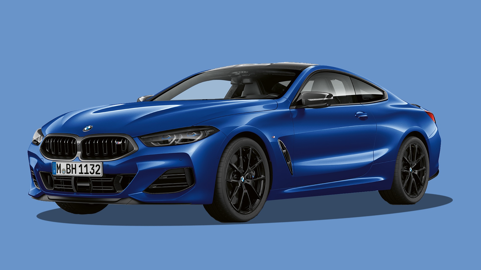 The BMW M850i xDrive Coupé stands out with its striking Le Mans Blue paintwork.