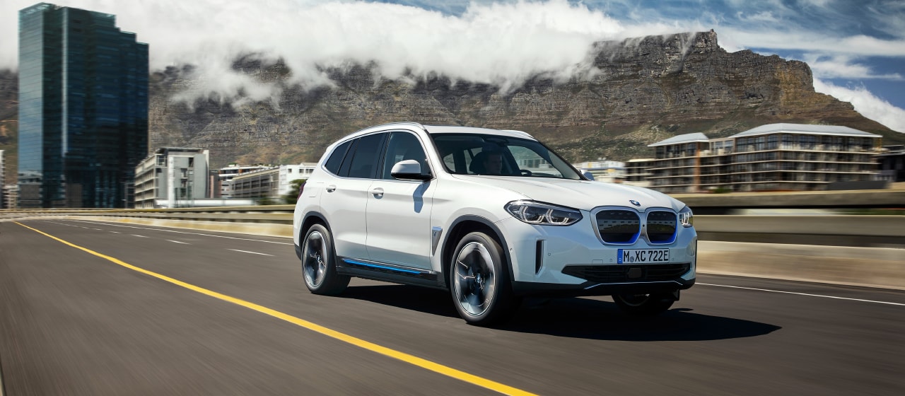 THE iX3