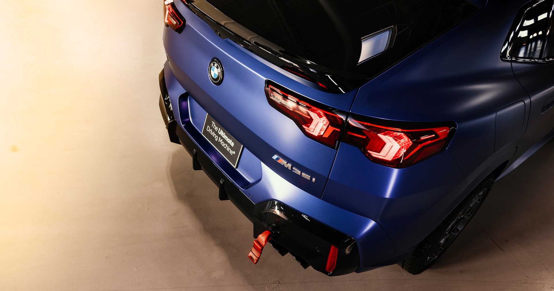 Supplemented by a roof platform for mounting lights and recovery boards.